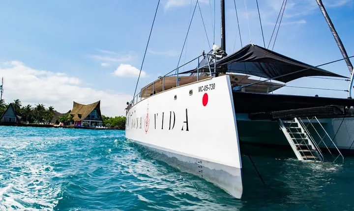 Excursion to the Rosario Islands with Lunch and Snorkeling