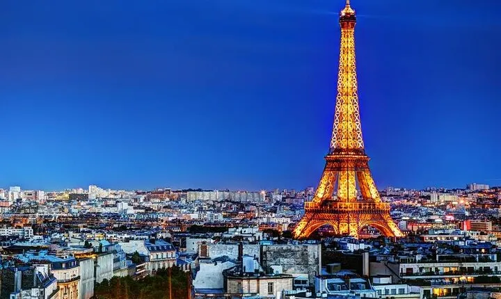 4 hours Paris private guided tour with hotel pickup & drop