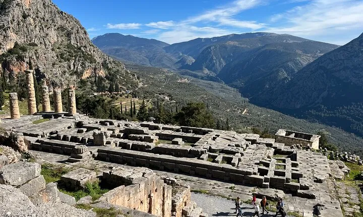 Delphi Half Day Tour from Athens