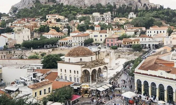 All Day Tour in Athens for up to 8 People Featuring Top Attractions