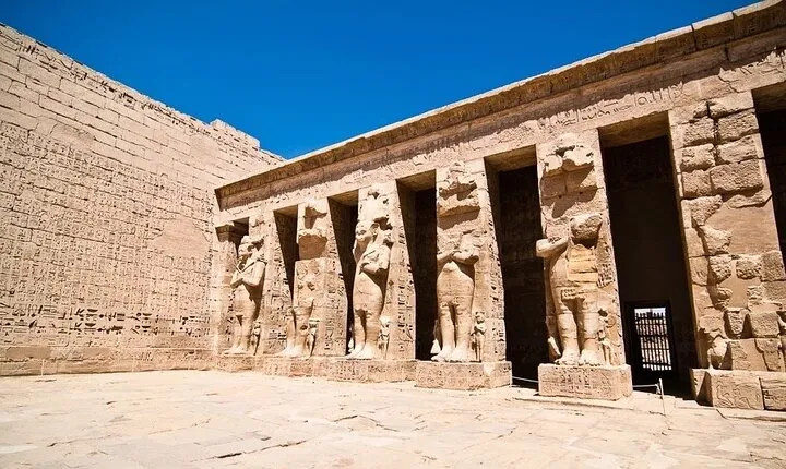 Luxor Excursions: Habu Temple & Valley of Workers