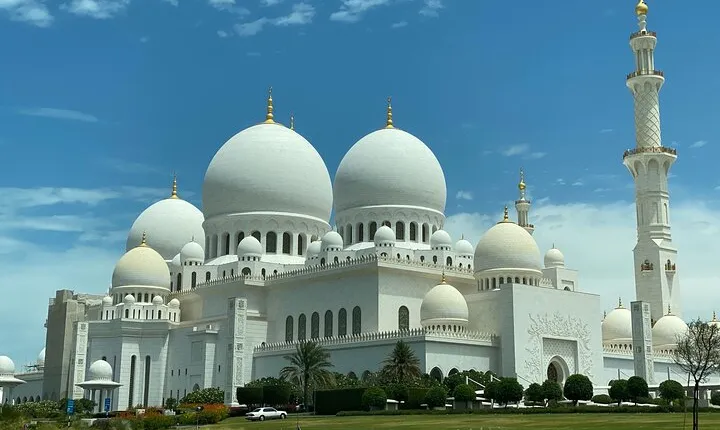 Abu Dhabi Half Day City Tour Sharing Experience