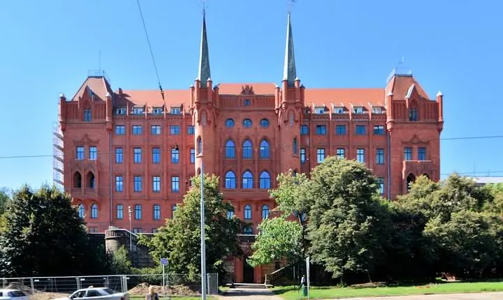 Szczecin Underground Routes and Old Town Private Walking Tour