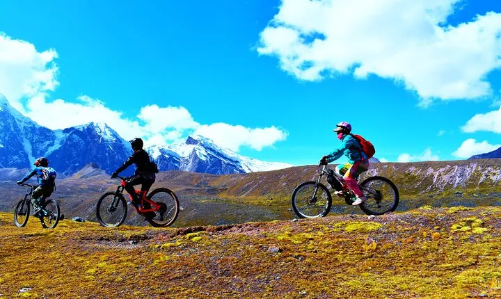 Biking and Hiking Tour to Machu Picchu 4 Days