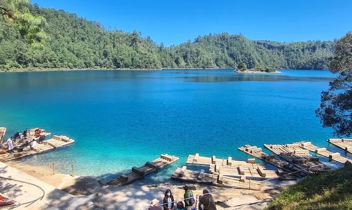 Montebello Lakes and Waterfalls Tour from San Cristobal