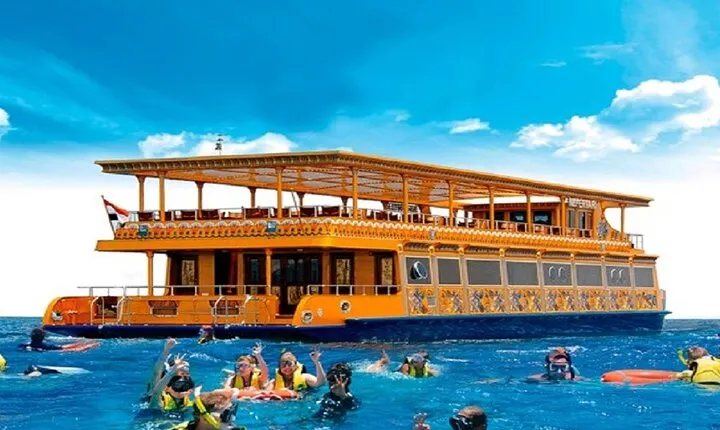 Nefertari Seascope Adventure boat Trip with transfer - Marsa Alam