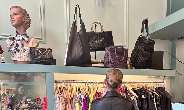 Vintage Shopping in Milan