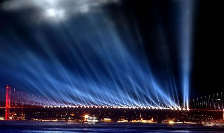 Luxury Bosphorus Night Cruise on the Yacht
