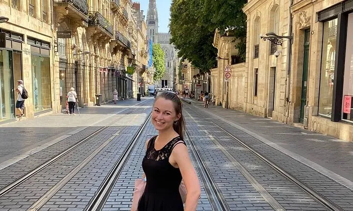 Early Bird City Tour - Nice morning walk in Bordeaux