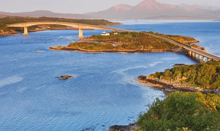 Over The Sea to (secret) Skye