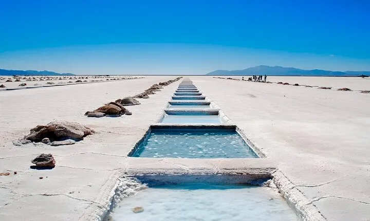 From Jujuy: Full-Day Tour to Salinas Grandes and Purmamarca