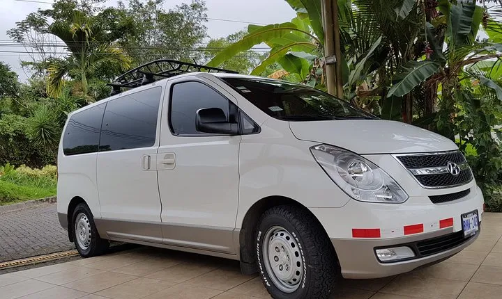 Private Transfers from La Fortuna to Manuel Antonio or Viceversa