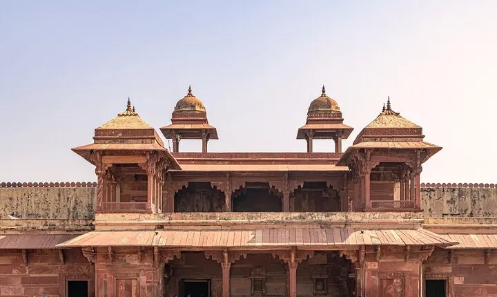 Guided Tour of Fatehpur Sikri From Agra with Delhi Drop