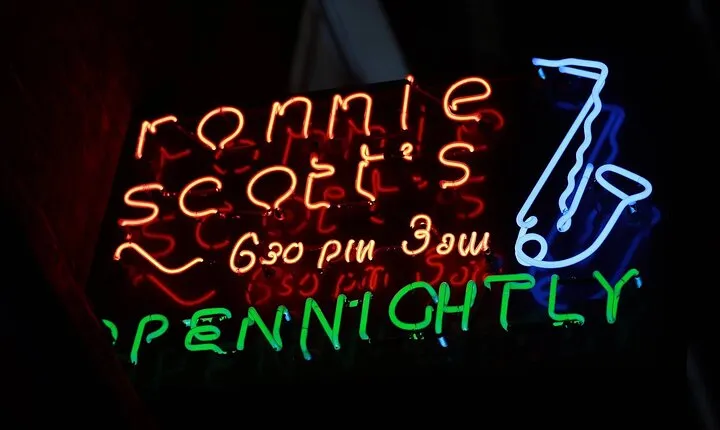 Rock n' Roll in London Tour from the Beatles to Bowie and More