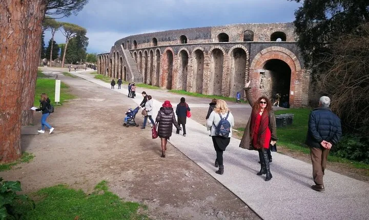 Amalfi Coast Tour with Pompeii, Sorrento and Positano.