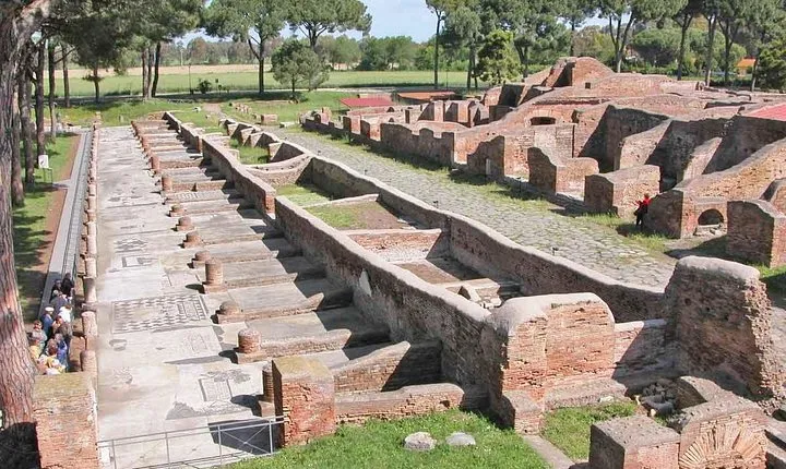 Guided Tour of Ancient Ostia from Fiumicino Airport with Private Van Pickup