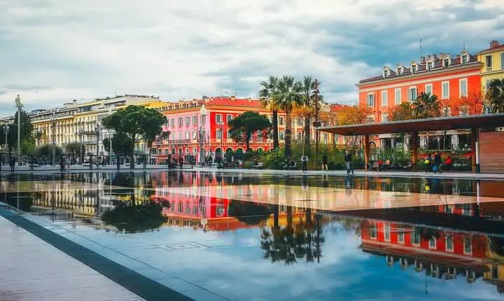 Private Direct Transfer From Saint Tropez to Nice