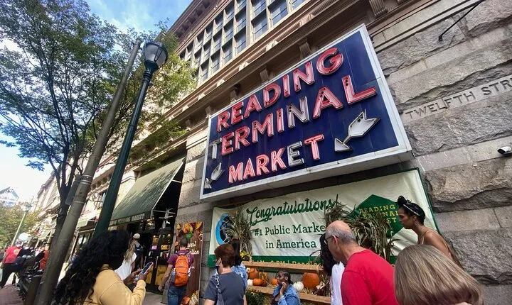 Reading Terminal Market Walking Tour in Philadelphia