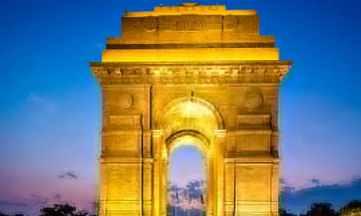 Guided Night Walking Tour in New Delhi - Explore the best nightlife with a local