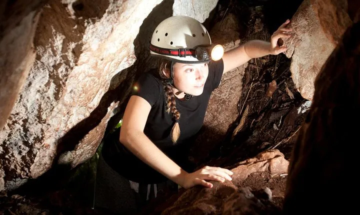 LOST WORLD CEREMONIAL CAVE- Exciting Adventure at Ian Anderson's Caves Branch
