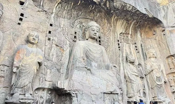 One Day Longmen Grottoes, Shao Lin Temple Tour from Beijing