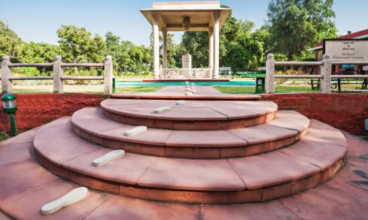 Private Full-Day Tour visit Old and New Delhi with Rickshaw Ride