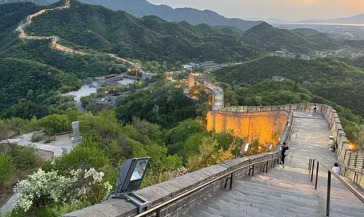 Private Night Tour to Badaling Great Wall