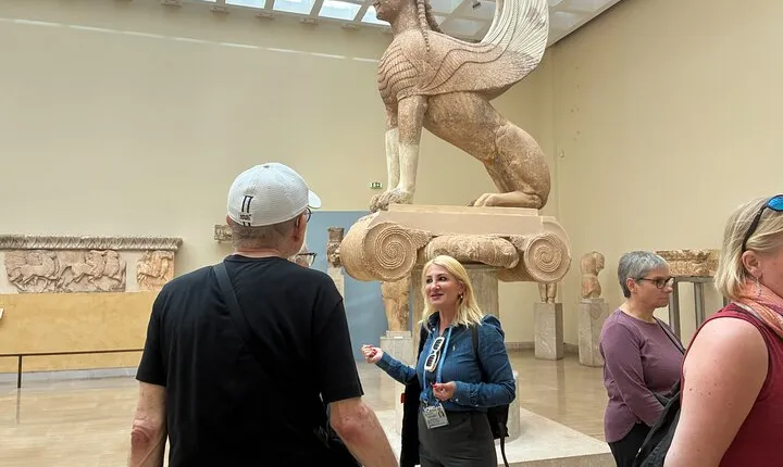 Delphi Skip-The-Line Private Tour with Licensed Guide & Admission