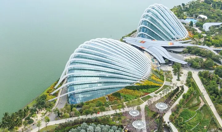 Bay Cloud Forest Gardens, Flower Dome, Jurassic World Experience