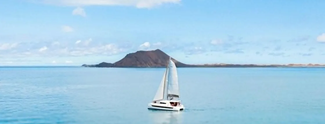 Fuerteventura 4x4 tour with Lobos Island catamaran trip