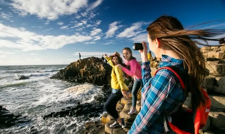 Giant's Causeway, Dark of Hedges & Belfast Day Tour From Dublin