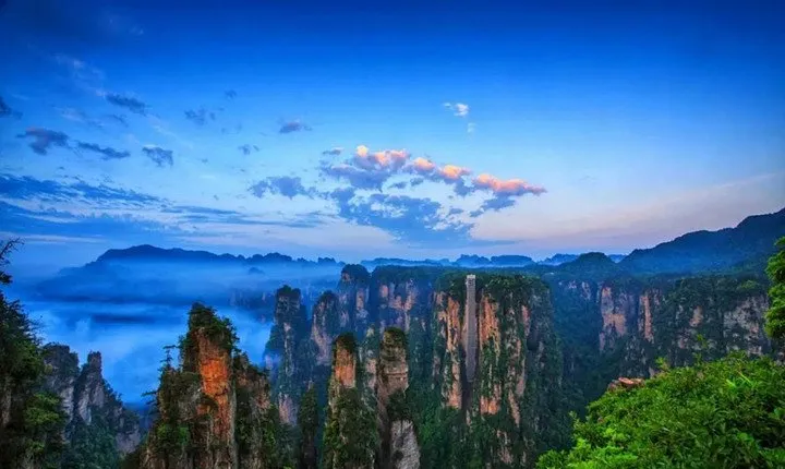 Private Hiking DayTour in Zhangjiajie National Park,Avatar Mountain+Bailong Lift