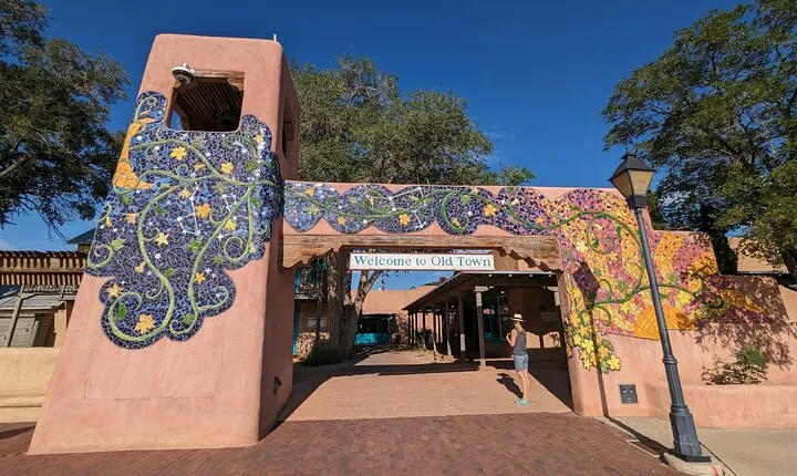 Albuquerque Scavenger Hunt Walking Tour and Game