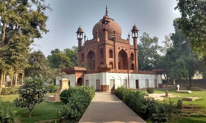 Sunrise Taj Mahal, Agra Fort, Red Taj and Moonlit Garden Private Tour