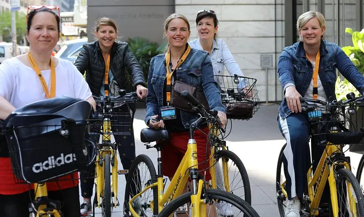 Central Park Bike Tour in Dutch or German