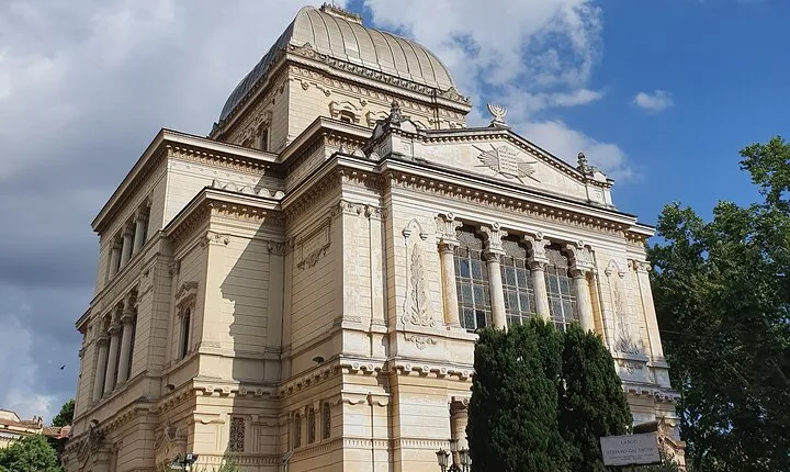 Rome Jewish Ghetto and Great Synagogue Small Group Walking Tour