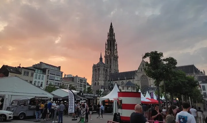 2-Hour Private Walking Tour in Antwerp 