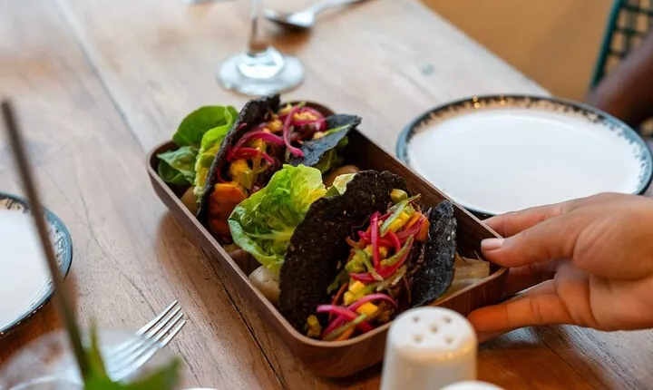Discover Cartagena Local Fruits and Gastronomy with Views