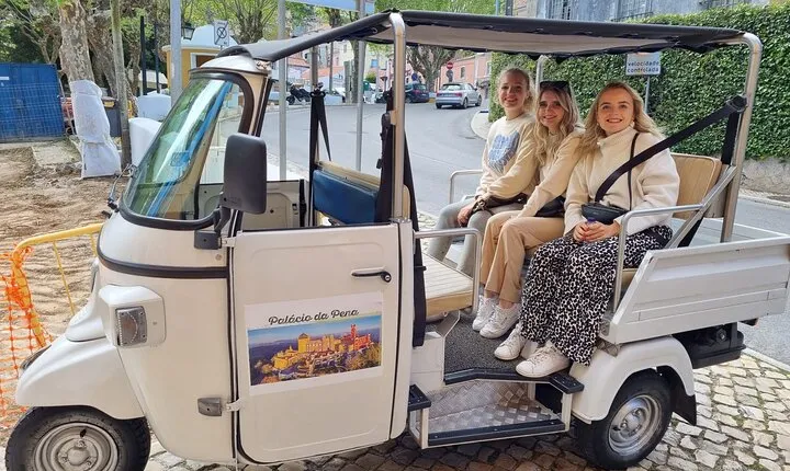 Discover Sintra of Tuk Tuk: Palaces, Legends and Landscapes