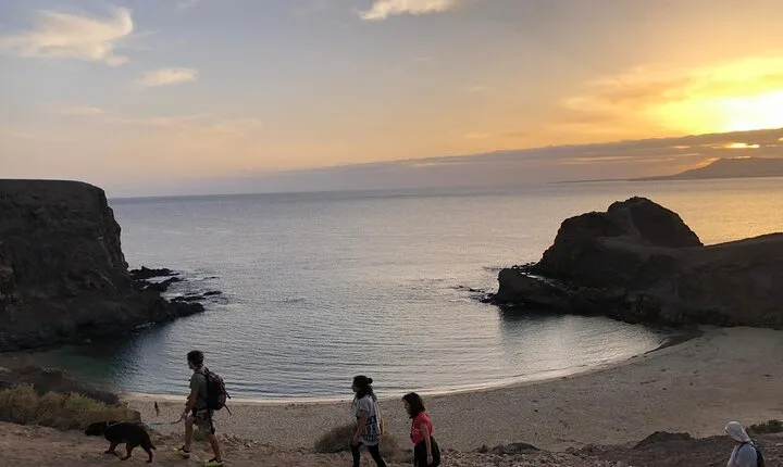 Sunset Playa Mujeres or Volcan del Cuervo Connect&flow Yoga practice