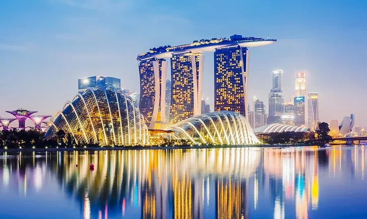 Singapore Flyer Combo Gardens, Marina Bay SkyPark or Art Science