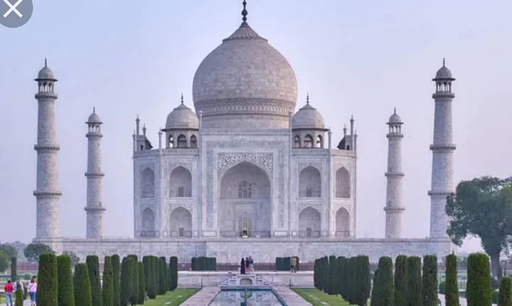 4Night and 5Days Triangle Tour from Jaipur > Agra > Delhi .