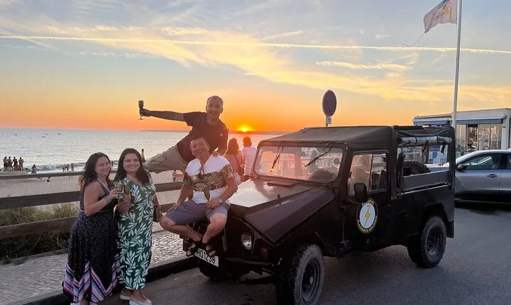 Sunset Tour - Champagne and Traditional Dinner