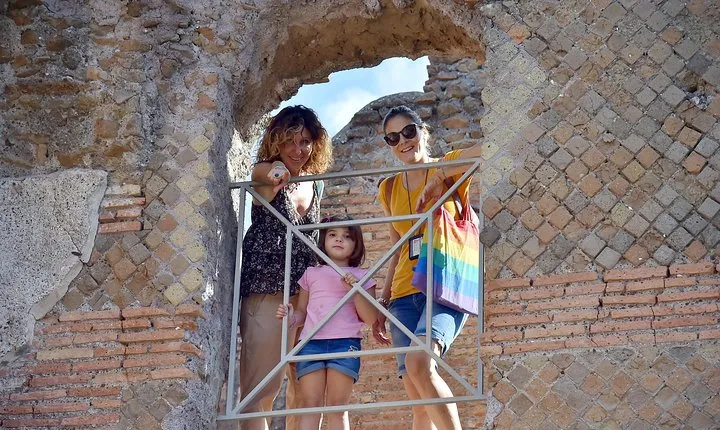 Kid-Friendly Ancient Ostia Tour with Hotel Pickup & Skip-the-line Tickets