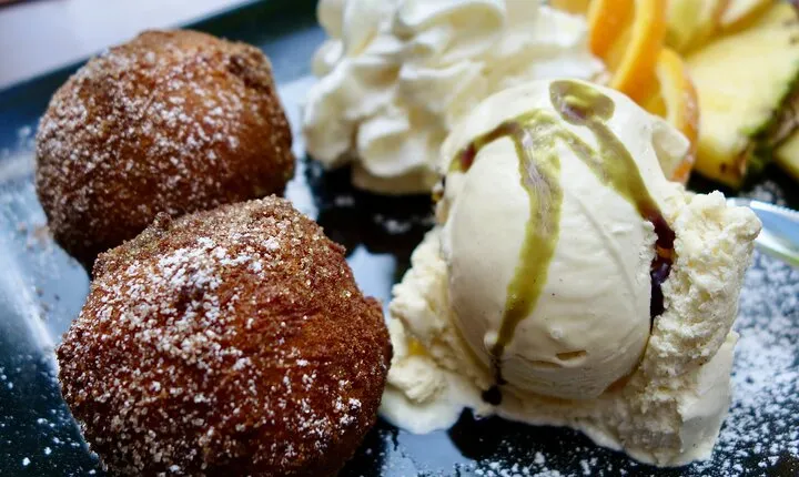 Berlin Food & Cultural Tour: Must-Try German & Berliner Classics