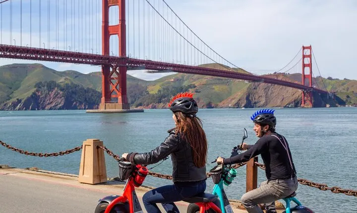 Early Bird: Electric Scooter Rental to Golden Gate Bridge