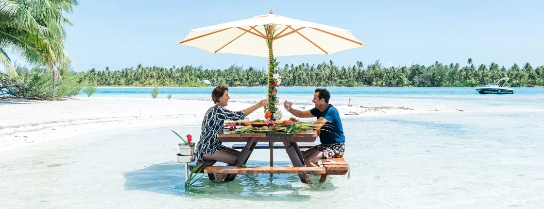 Bora Bora honeymoon romantic escapade
