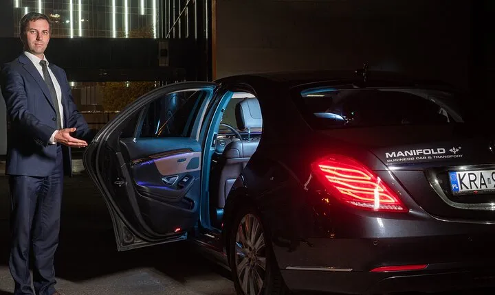 Cracow to airport transfer by Luxurious VIP limo