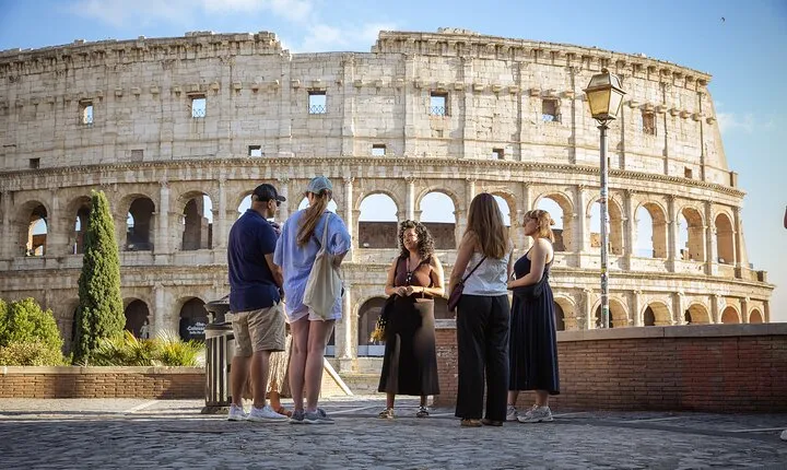 Rome Colosseum Dark History Evening Walking Tour