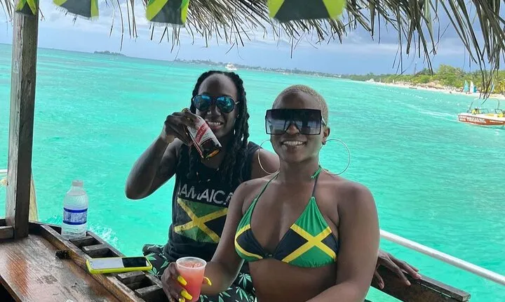 Tiki Boat Cruise Negril with Transportation from Montego Bay